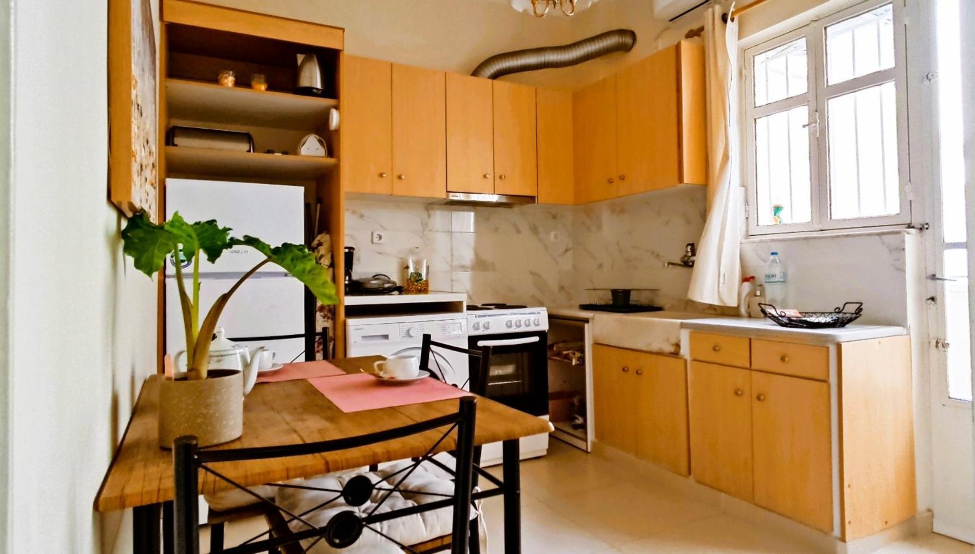 Next To Metro! Bright Apartment With Fully Equipped Kitchen Athene Buitenkant foto