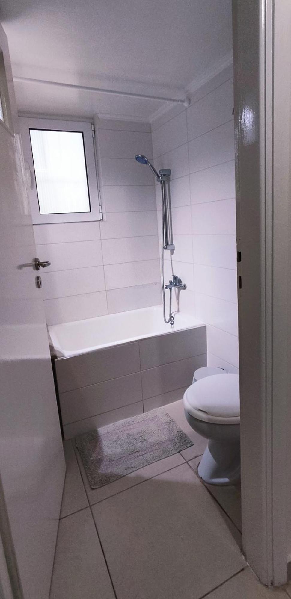 Next To Metro! Bright Apartment With Fully Equipped Kitchen Athene Buitenkant foto