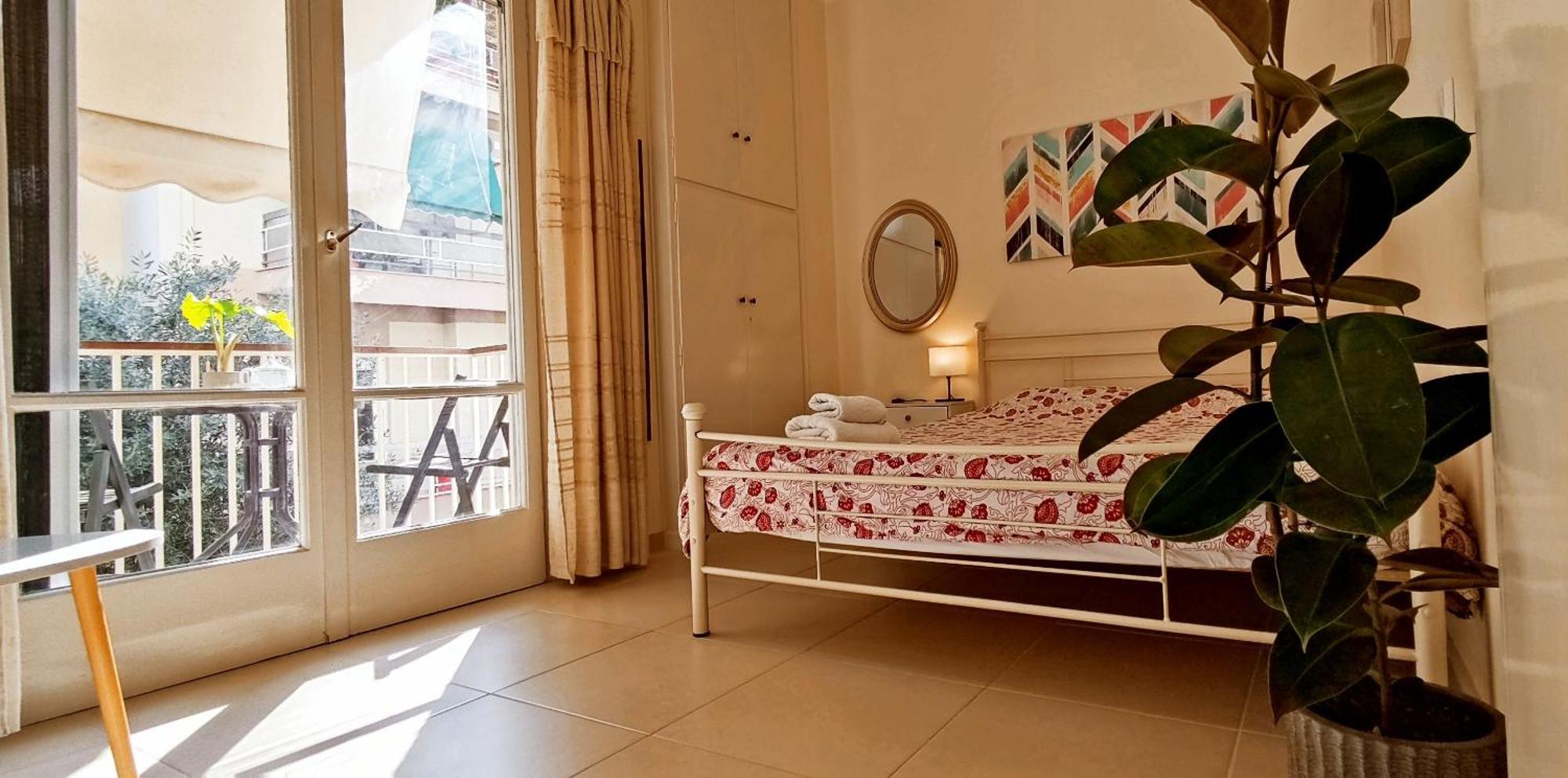 Next To Metro! Bright Apartment With Fully Equipped Kitchen Athene Buitenkant foto